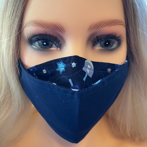 NWT 3-D  HANDMADE FACE MASK - Picture 2 of 3